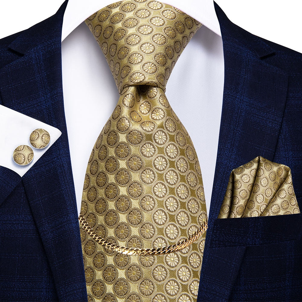 Hi-Tie Luxury Design Set ~ Fashion Tie ~ Pocket Square ~ Cufflinks!